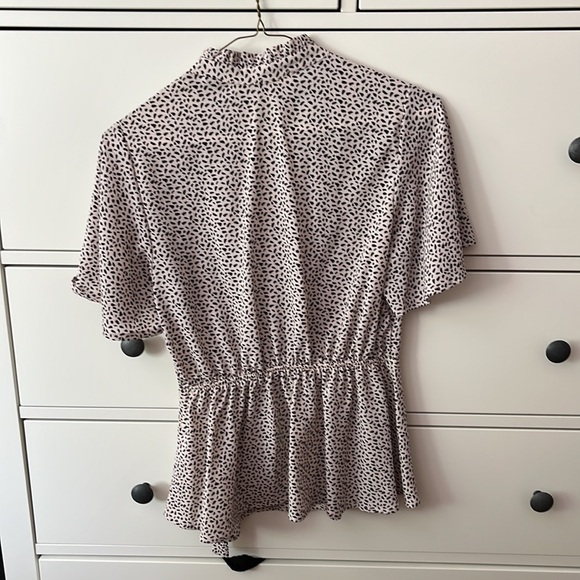Peplum T-shirt. Size M. - Picture 2 of 5